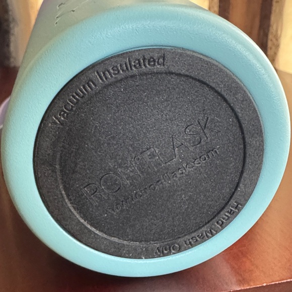 IRON°FLASK 24 oz Insulated Travel Mug w/ Handle – Gradient Purple Blue - Picture 4 of 9